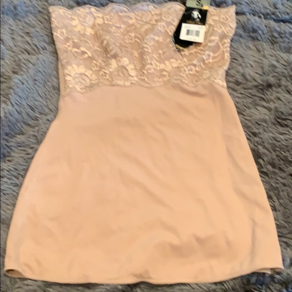 NWT Marilyn Monroe shapewear S